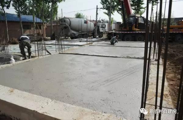 農村別墅外墻這樣裝便宜又好看，裝修省10萬