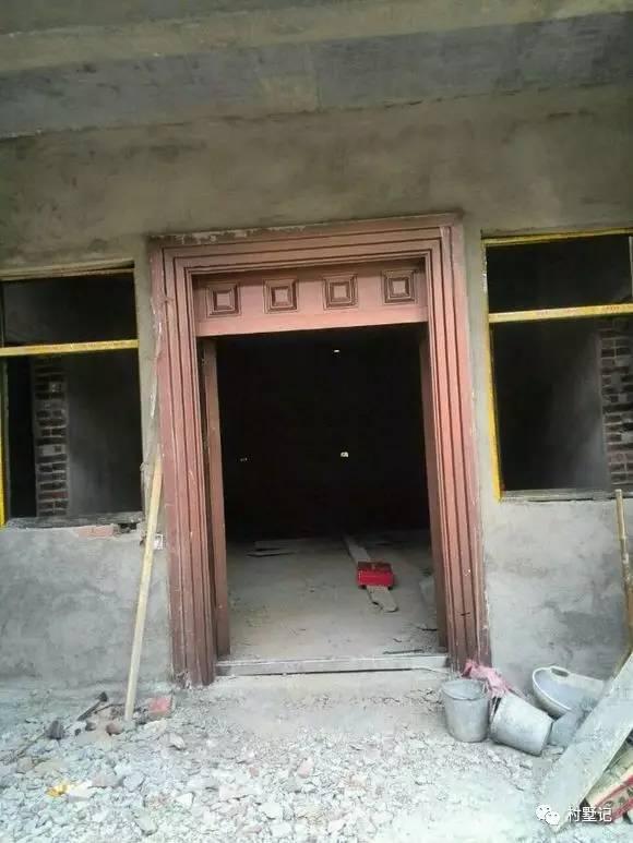 網友花30萬建造農村別墅，老家風景秀麗但施工水平就……