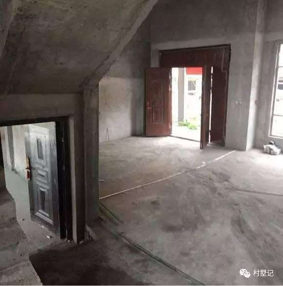 30歲兄弟倆在老家建雙拼別墅，當地找不到比這更好的
