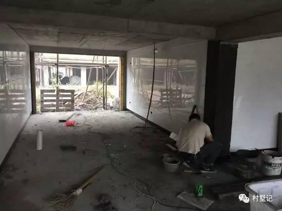 30歲兄弟倆在老家建雙拼別墅，當地找不到比這更好的