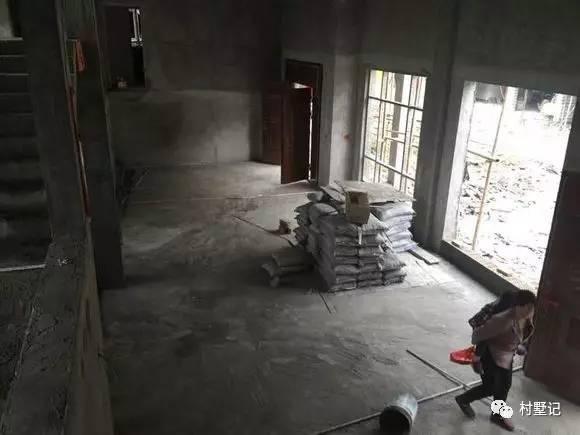 30歲兄弟倆在老家建雙拼別墅，當地找不到比這更好的