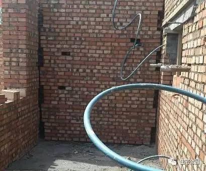 農村蓋房實拍，河北18萬就能建起一套2層小別墅？