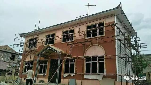 輕鋼別墅到底有什么好, 讓這個村的老百姓都搶著建? 施工隊訂單都排到了明年!
