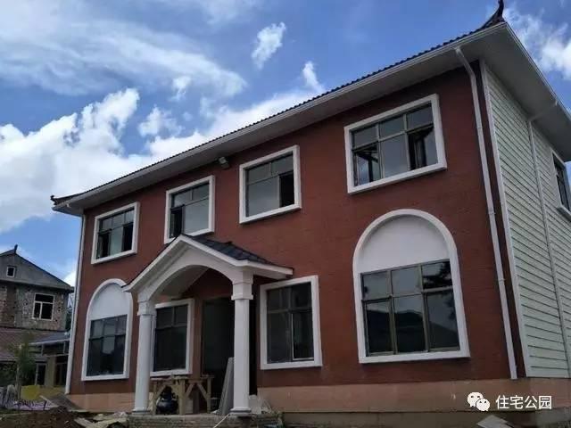 輕鋼別墅到底有什么好, 讓這個村的老百姓都搶著建? 施工隊訂單都排到了明年!