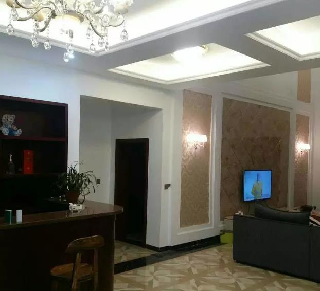 不聽媽媽的話，執意嫁給鳳凰男，看到他們家的房子終于哭了