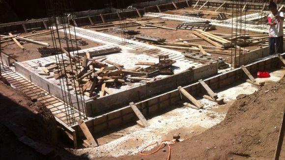 因為窮相親被嫌棄，5年后逆襲回鄉建豪宅