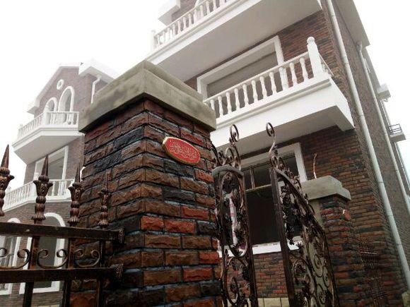 因為窮相親被嫌棄，5年后逆襲回鄉建豪宅