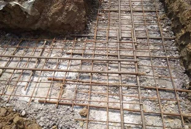 兄弟一起建別墅，35萬一人一棟，這下公平了