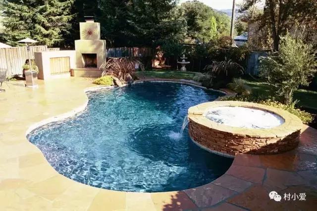 父親節(jié)剛過，她便回到北京郊區(qū)為父親蓋了一棟新型的裝配式房屋