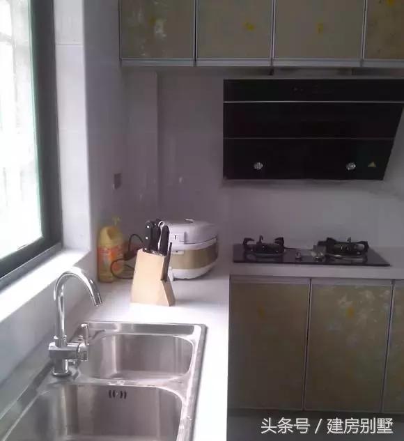 廣東自建商住兩用房，外觀雖不奢華，裝修很用心