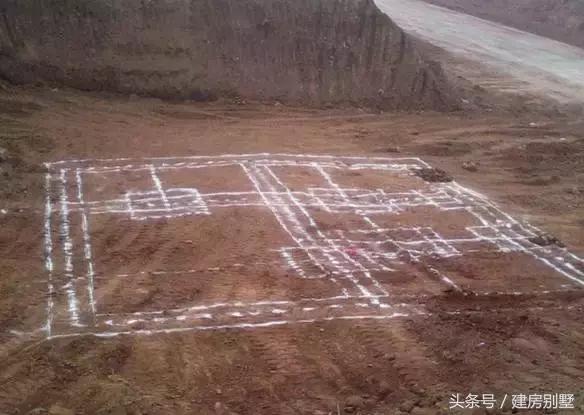 廣東自建商住兩用房，外觀雖不奢華，裝修很用心