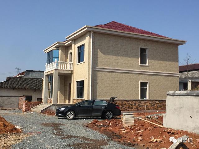 湖南小伙花40萬為父母建農村別墅，溫馨又實用