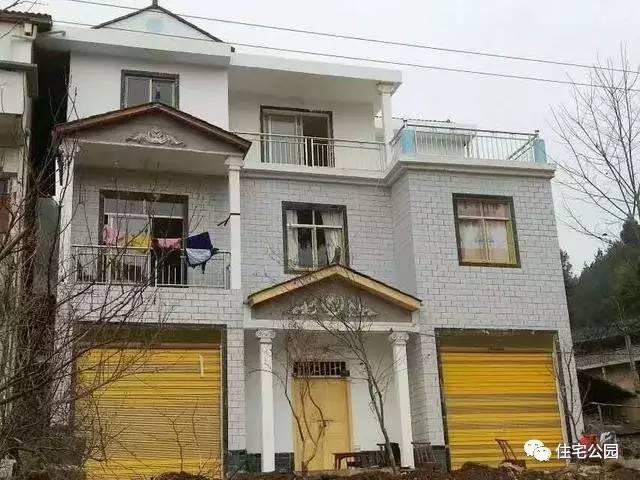 重慶蓋房直播，房主充當小工親自上陣，建成36萬引全村圍觀！