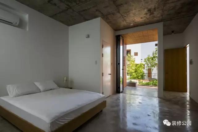 自建房屋做民宿，花磚庭院連廊不可少，狹長地塊也不怕