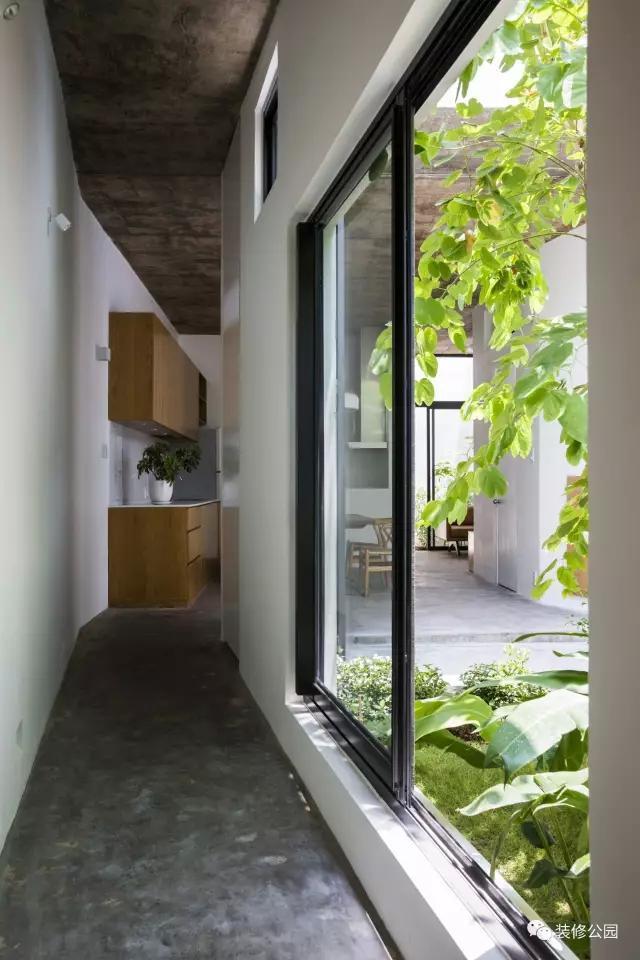 自建房屋做民宿，花磚庭院連廊不可少，狹長地塊也不怕