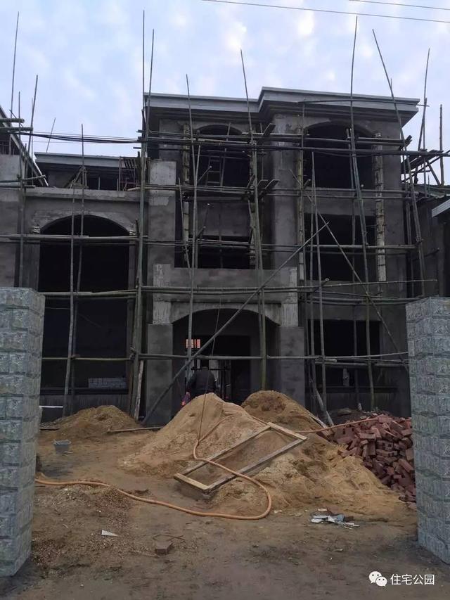 湖南大叔35萬蓋別墅含外裝修，他是怎么做到的？