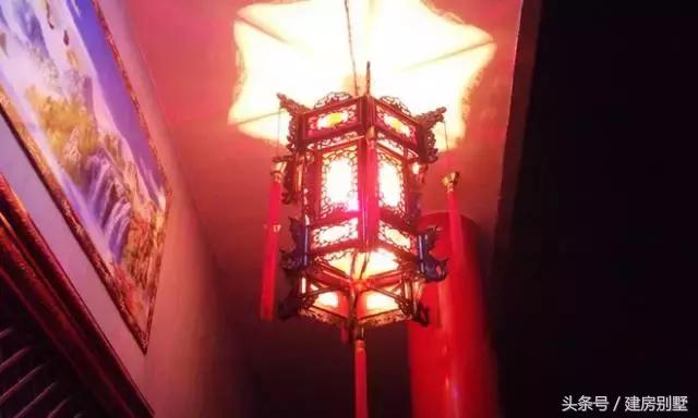 陜西自建四合院式住宅，古色古香，全被一個海爾太陽能熱水器毀了