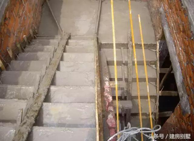 20萬打造三層農(nóng)村小樓房，為了省錢用預(yù)制板遭痛斥