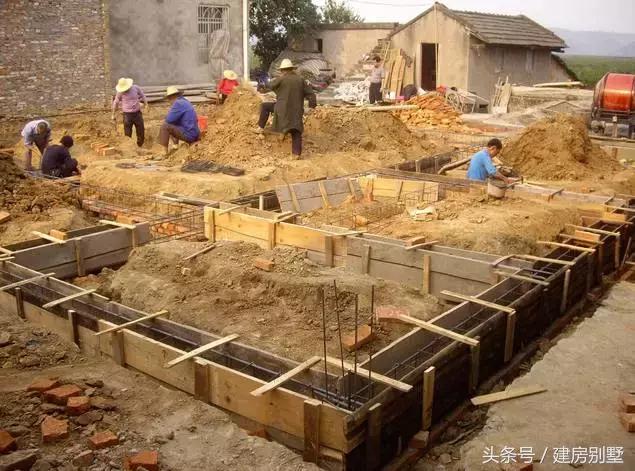 20萬打造三層農(nóng)村小樓房，為了省錢用預(yù)制板遭痛斥