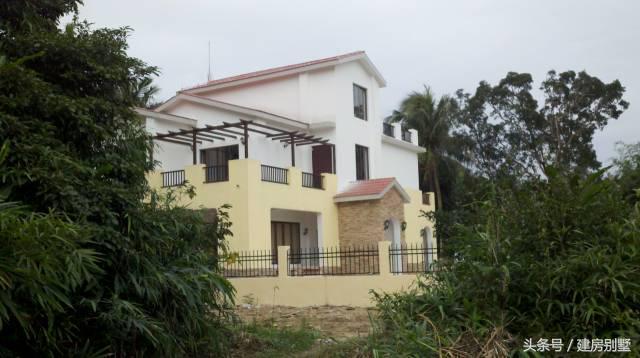 海南網(wǎng)友33萬農(nóng)村自建房，跟趙本山那套別墅有的一拼