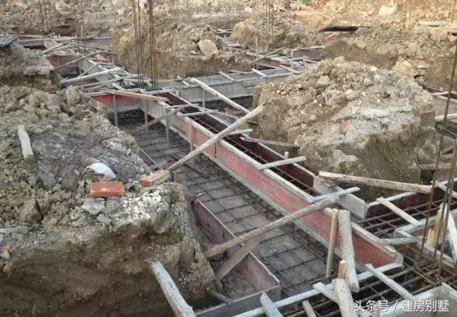 100萬自建庭院式別墅，仿若明星上千萬買的豪宅