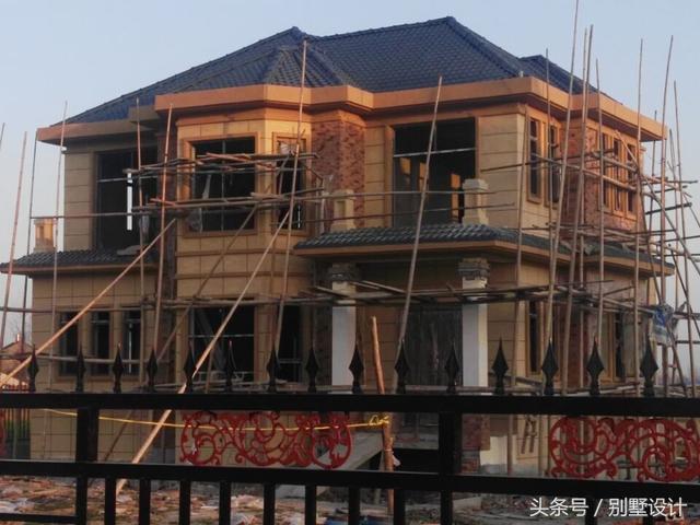 80后小伙回農(nóng)村半年，花30萬建成兩層鄉(xiāng)村別墅！附施工全程！