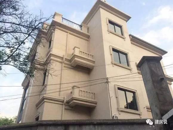不到50萬建的三層農村別墅，真石漆外墻提高了檔次
