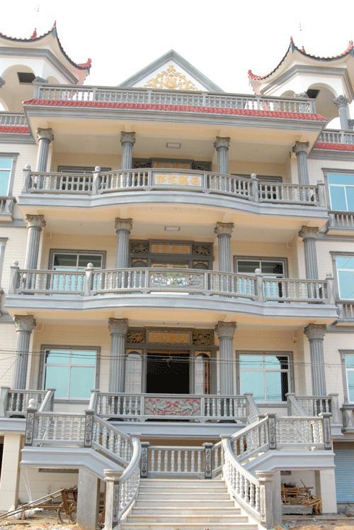 曬曬福建莆田的農(nóng)村別墅，你見過這么霸氣奢華的房子嗎