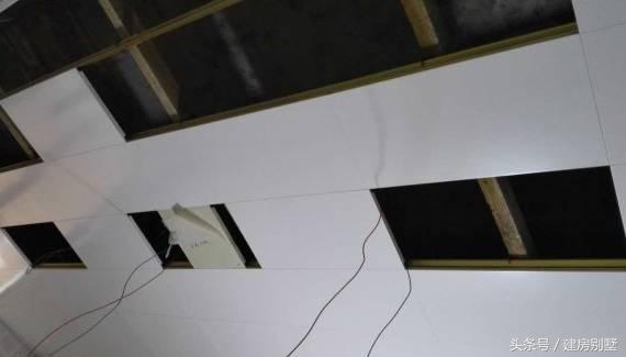 女漢子大年三十不看春晚籌劃建房，有壁爐、露臺和薔薇花墻