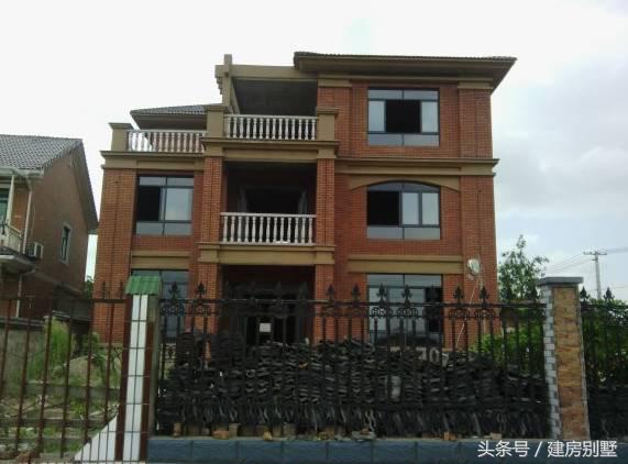 北京小伙自建三層帶庭院農(nóng)村別墅，爸爸媽媽超滿意