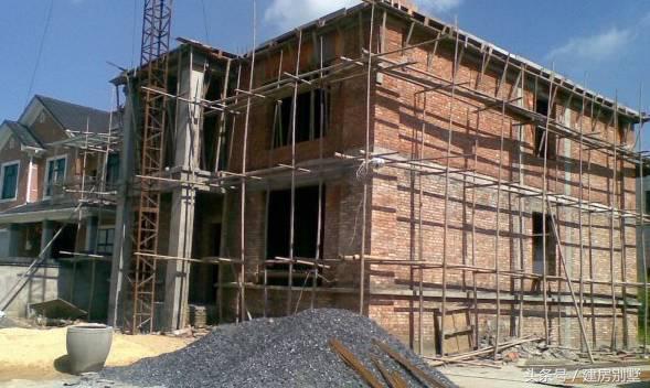 北京小伙自建三層帶庭院農(nóng)村別墅，爸爸媽媽超滿意