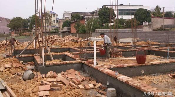 湖南80后帶媳婦回家蓋起農村別墅，從此過上“地主”般的生活