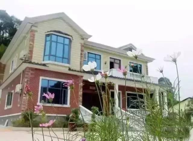 湖南農村小伙50萬自建2層小別墅，孝敬他的爸媽，鄰居都很羨慕