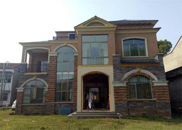 曬曬我的自建房，村里首富花了65萬蓋的，全村人都搶著要參觀