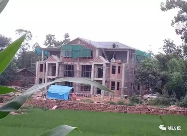 四川兄弟倆花65萬自建三層別墅，外觀漂亮經(jīng)濟實用