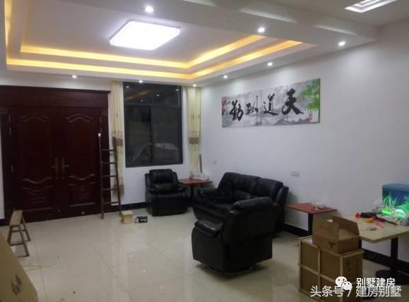 江西老表50萬自建農村別墅，做了件讓全家都揚眉吐氣的事兒