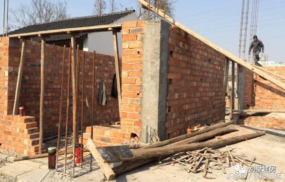 70后浙江美女回老家建三層別墅，孝敬爸媽，頤養天年