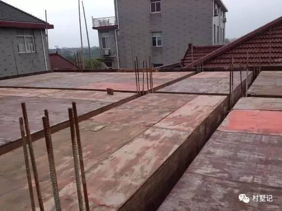 山東老板曬90萬的農村自建房，房間大的可以當教室用