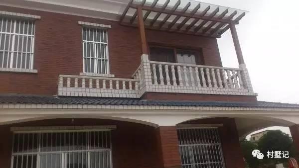 婆婆執意要兩兄弟自建農村雙拼別墅，沒想到建出來效果驚人