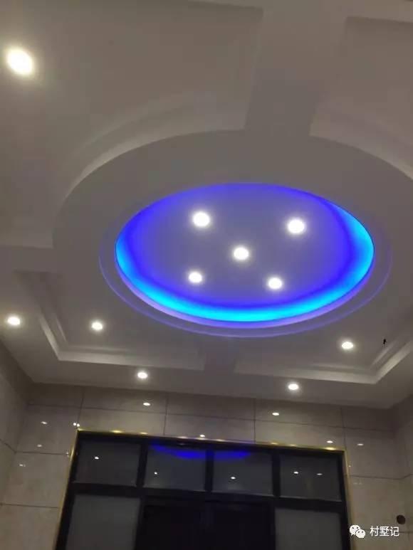 「附裝修實拍」兩層自建農村別墅，看后才覺得自家的房子白建了