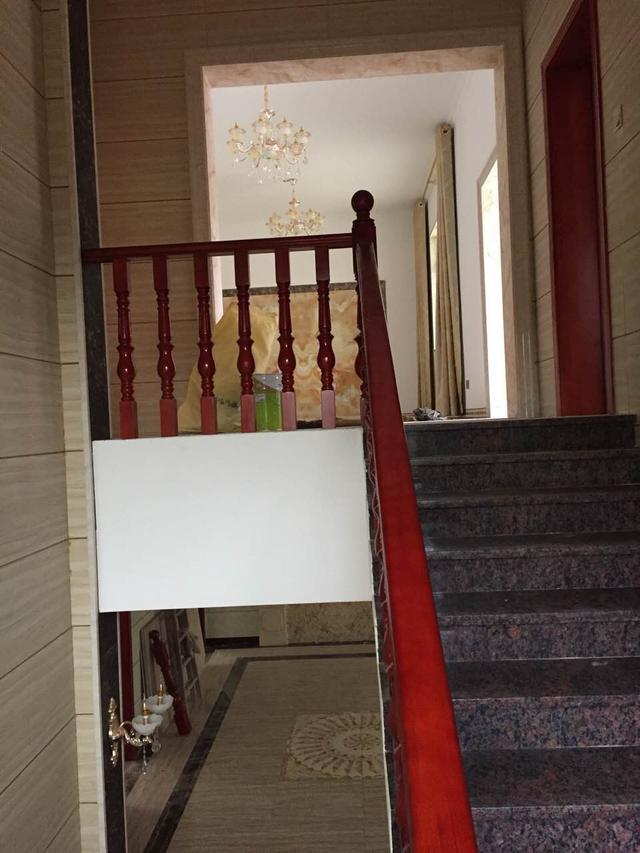 三層復式小別墅，都說不管從哪個方向看都好看，這錢花的太值了！