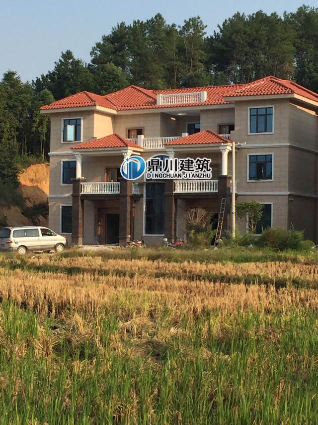 三層復式小別墅，都說不管從哪個方向看都好看，這錢花的太值了！