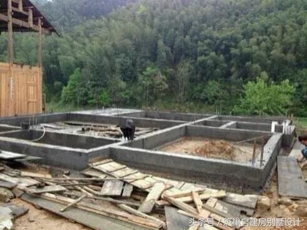 農(nóng)村自建別墅圖實(shí)拍案例：11x10米三層自建房設(shè)計(jì)效果圖+平面圖，相當(dāng)經(jīng)濟(jì)適用