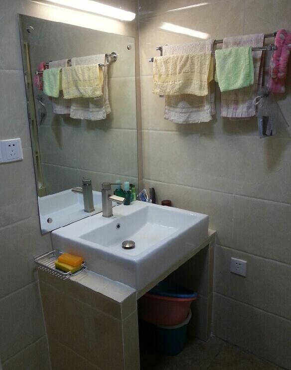 45平的新房，裝修花了6萬，簡潔溫馨，實用舒適，父母很滿意，沒有浪費一點空間！