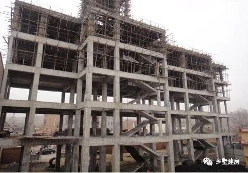 為你解答農村自建房設計圖用框架結構還是磚混結構，助你建棟好房子！