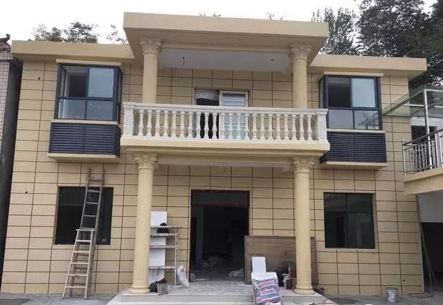 農(nóng)村自建房羅馬柱怎么做？GRC水泥預制、模板現(xiàn)澆羅馬柱