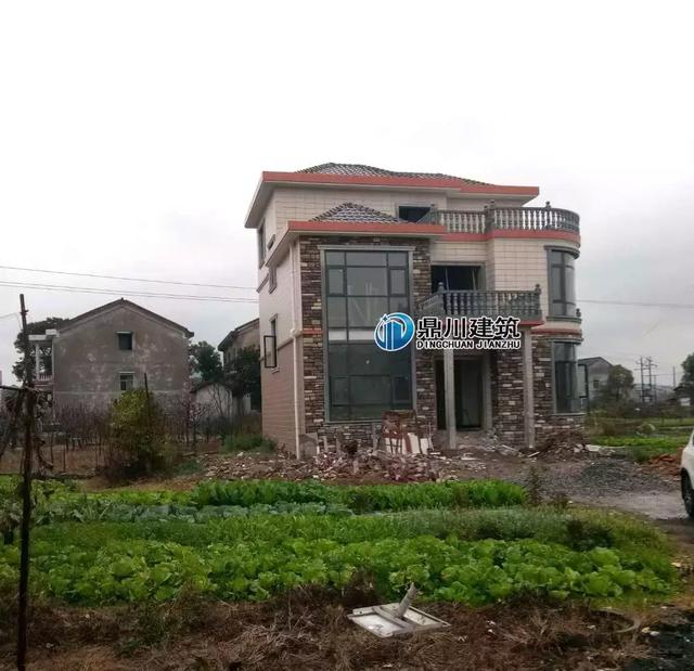 一套別墅，兩種布局設計，三層簡歐風格的別墅設計圖，造價只要28萬，建好驚艷鄰里鄉親