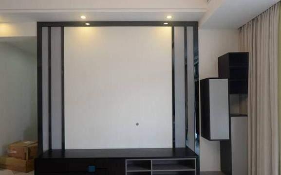 130平米房子簡約風格裝修，黑白灰色調搭配還是那么經典