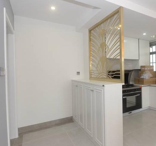 130平米房子簡約風格裝修，黑白灰色調搭配還是那么經典