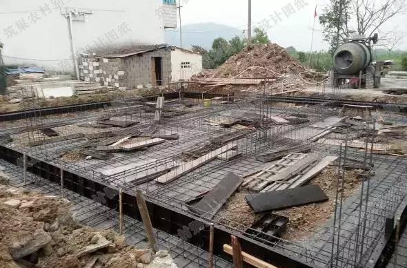 3廳7臥11×10三層別墅設計圖，造價30萬，帶堂屋烤火間套房